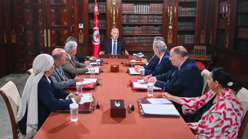 رئيس الجمهورية يوجّه تعليمات لتيسير تنقّل التلاميذ وتأمين محيط المؤسسات التربوية