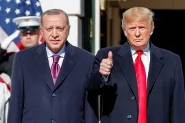 ترامب يعلن استعداده لرفع العقوبات عن تركيا “بشكل شبه فوري” مقابل وقف شراء النفط الروسي