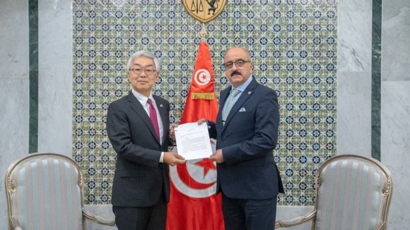 تونس: وزير الخارجية يتسلم أوراق اعتماد السفير الياباني الجديد