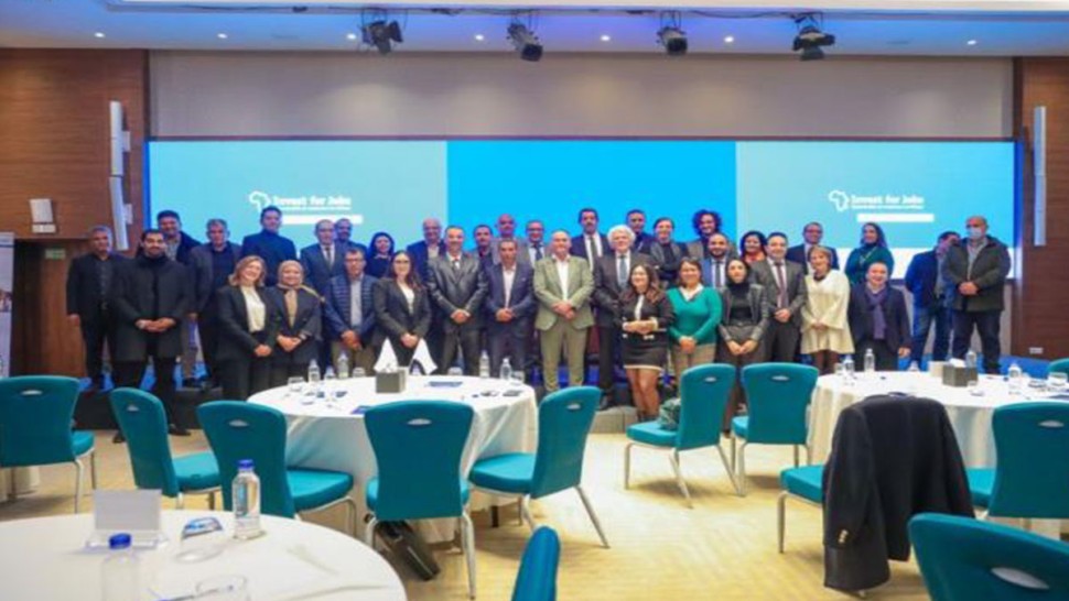 تونس: توقيع 3 اتفاقيات تمويل مشاريع توفر 1729 موطن شغل